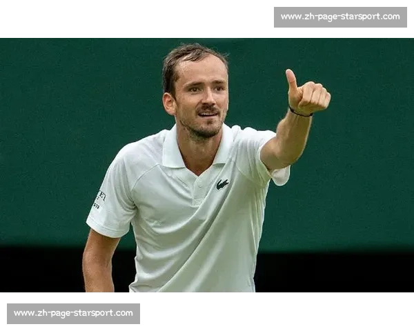 温网「雨布魔法」：百年草地的守护者