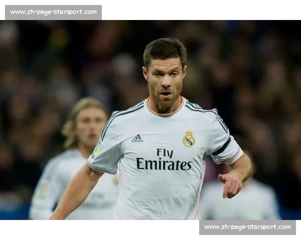 阿隆索直言不满：皇马首秀上半场过于急躁，中场调整显成效